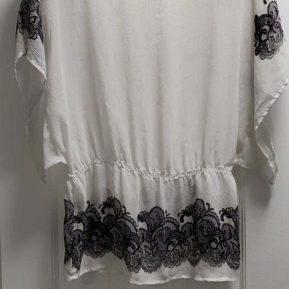 Sheer blouse - Picture 4 of 4